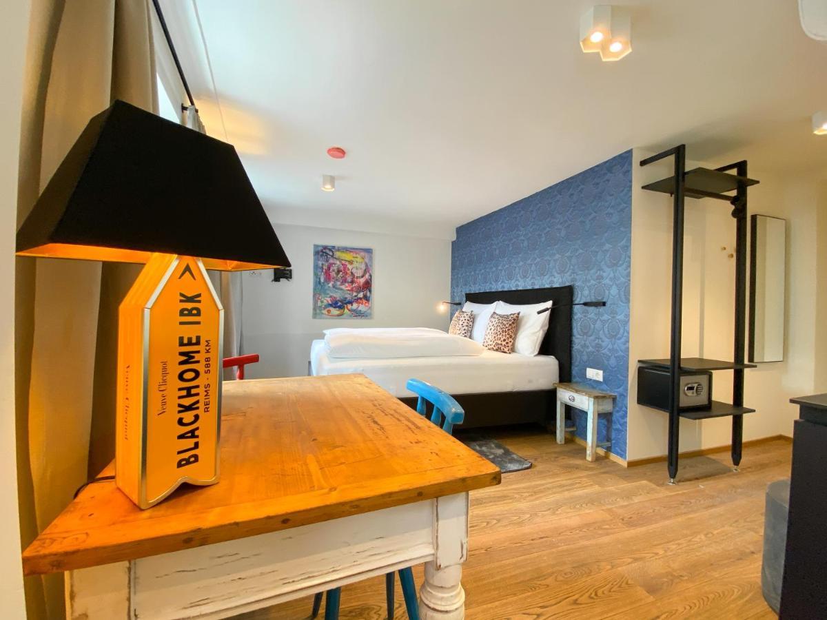 Blackhome Vintage Innsbruck City Centre I Contactless Check-In Buitenkant foto